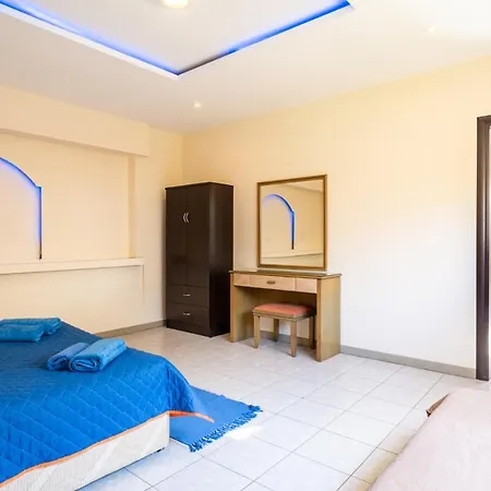 Color Cyprus Duplex 2 Bedroom On Seaside Lägenhet *