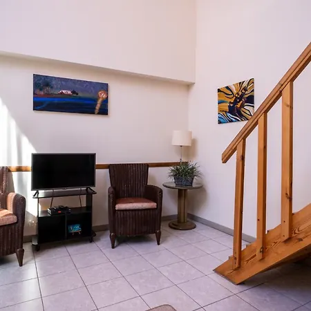 Lägenhet Color Cyprus Duplex 2 Bedroom On Seaside *